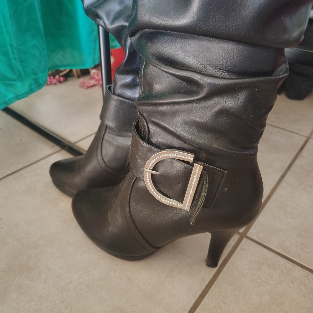 Plenty by Tracy Reese Black Heeled Boots with Gold Buckle